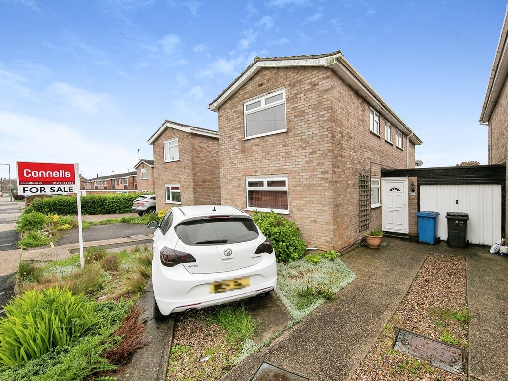 4 bed detached house for sale in Hawthorn Drive, Ipswich IP2, £290,000