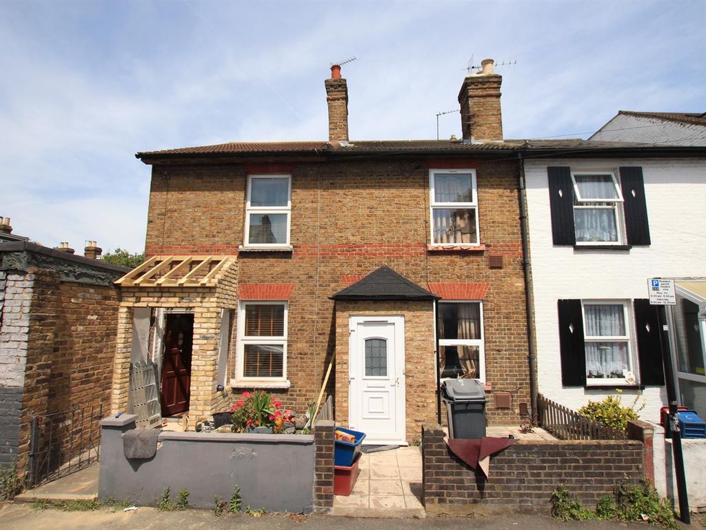 2 bed terraced house for sale in Osborne Road, Hounslow TW3 Zoopla