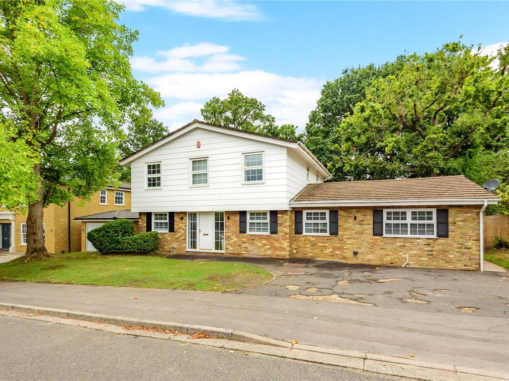 4 bed detached house for sale in St Huberts Close, Gerrards Cross, Buckinghamshire SL9 Zoopla