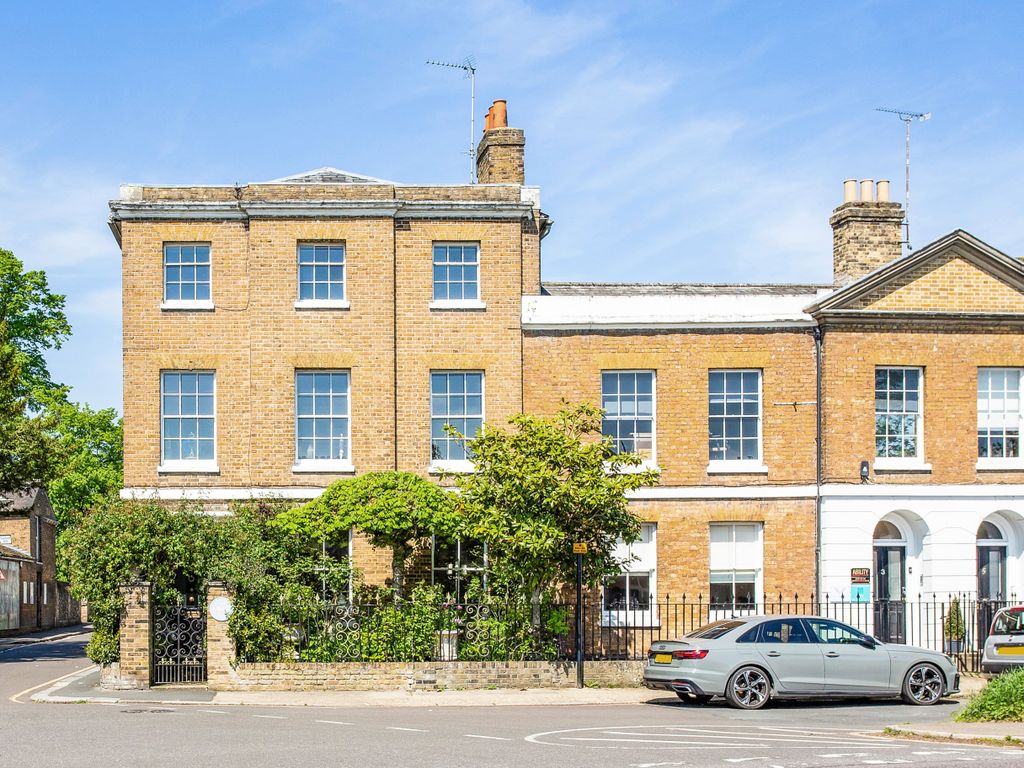 4 bed end terrace house for sale in Port Hill, Hertford SG14, £