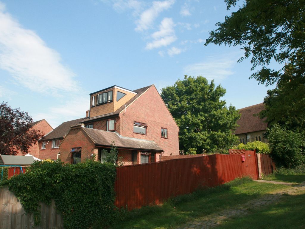 2 bed semidetached house to rent in The Laurels, Tetsworth, Thame OX9