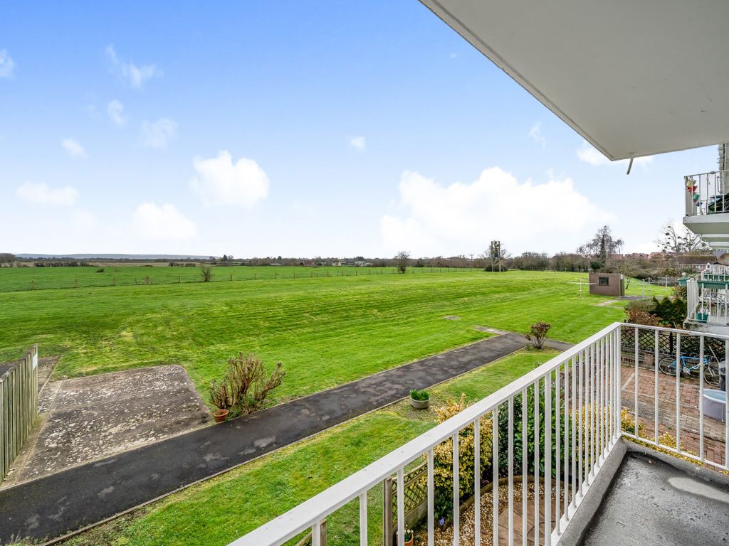 2 bed flat for sale in Pamington Fields, Ashchurch, Tewkesbury GL20, £