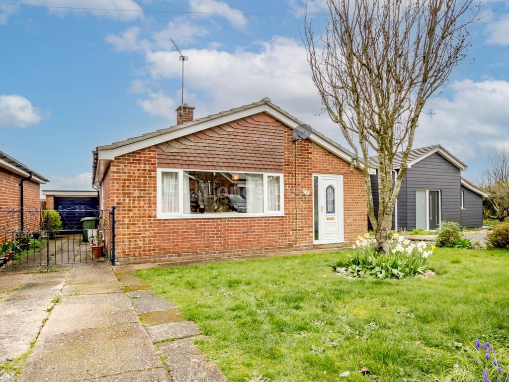 3 bed detached bungalow for sale in Priory Close, Sporle PE32, £280,000 Zoopla