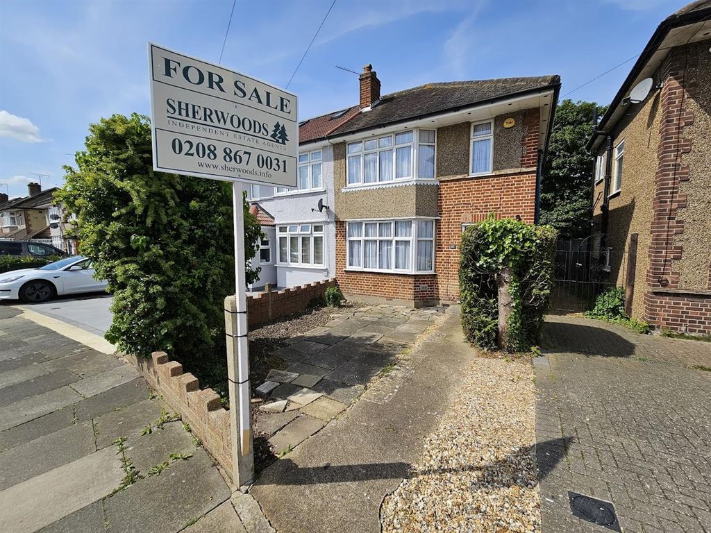 3 bed semidetached house for sale in West Road, Bedfont, Feltham TW14