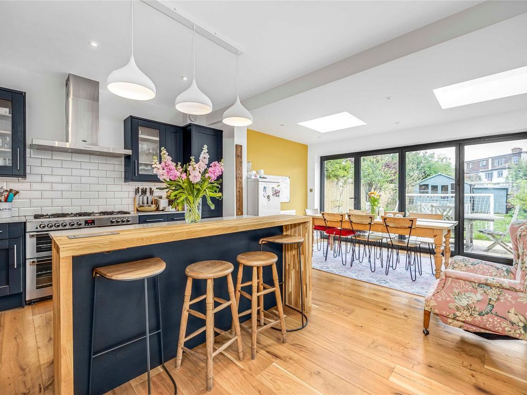 5 bed semidetached house for sale in Crowborough Road, Furzedown SW17