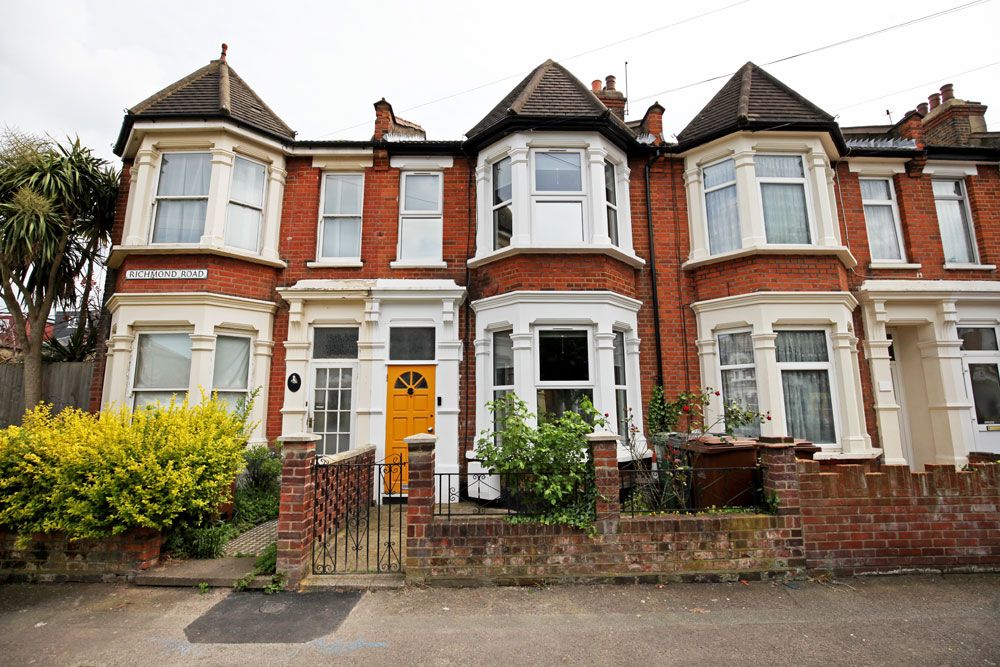 3 bed terraced house for sale in Richmond Road, Leytonstone E11 Zoopla