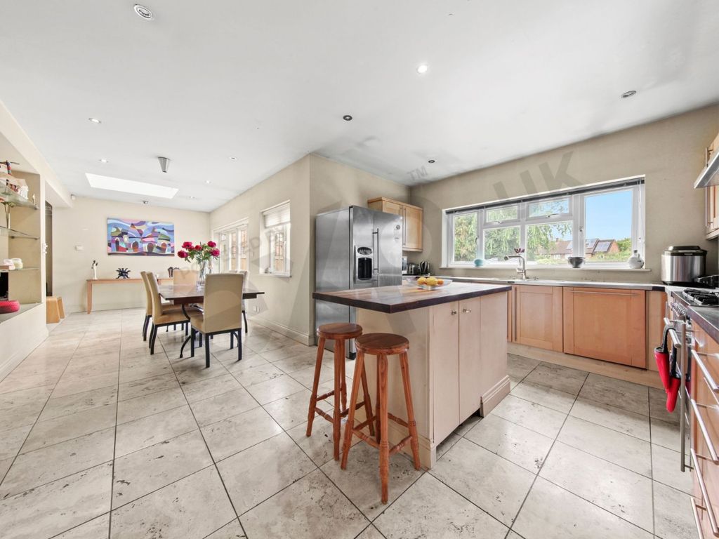6 bed semidetached house for sale in Temple Avenue, London N20 Zoopla