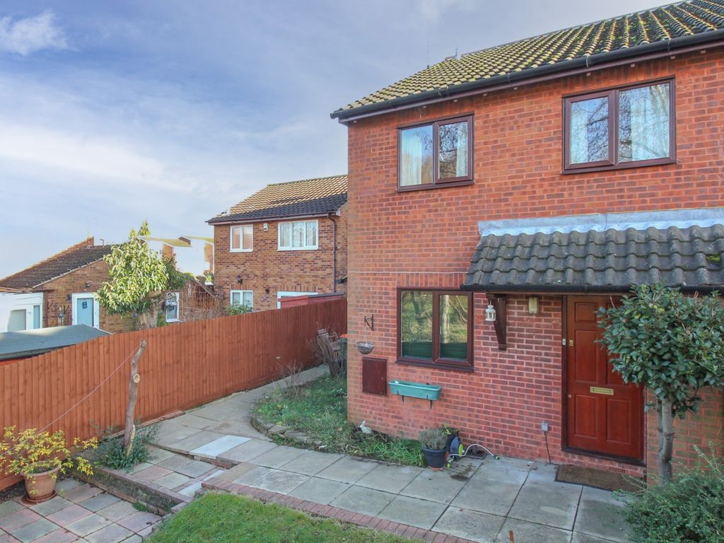 1 bed terraced house for sale in Croxley Court, Millbank, Leighton