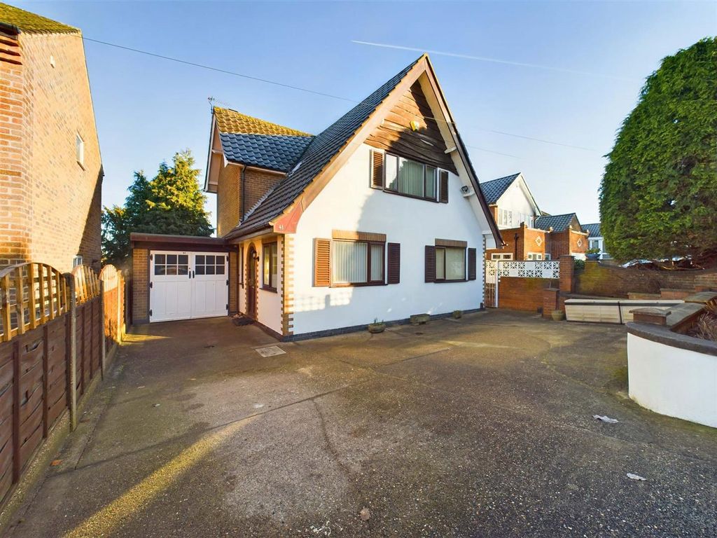 3 bed detached house for sale in Digby Avenue, Mapperley, Nottingham