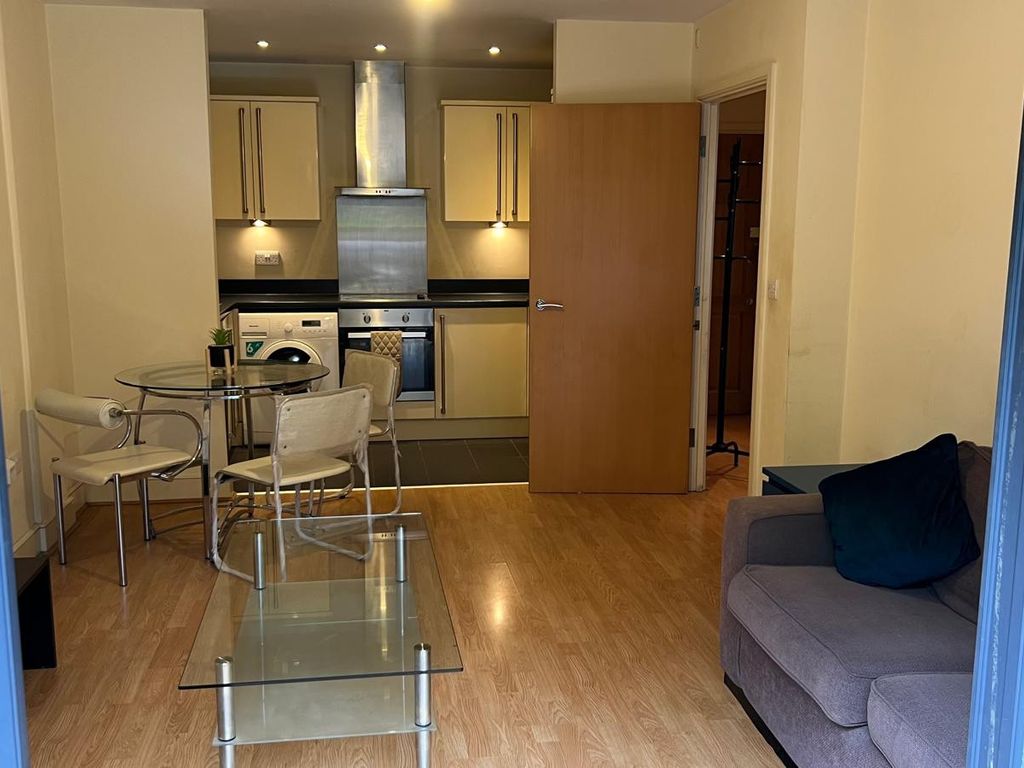 1 bed flat to rent in Capulet Square, Bromley By Bow, London E3, £1,650