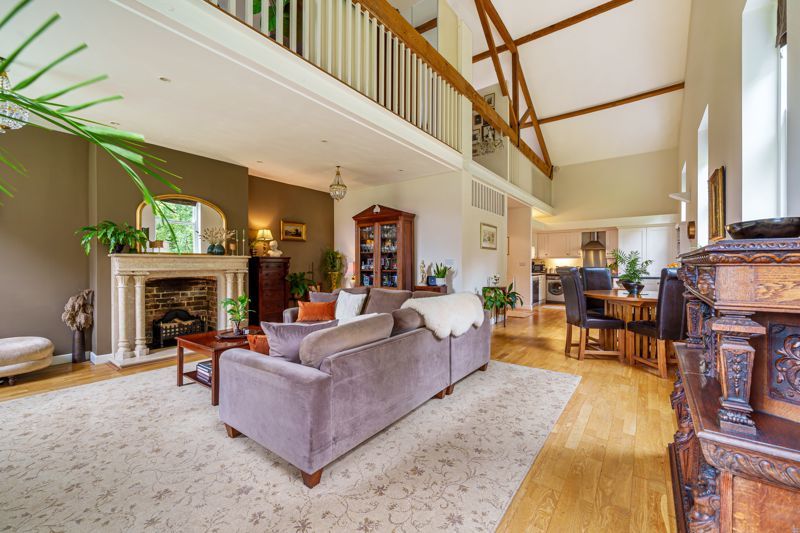 2 bed flat for sale in Redwood House, Charlton Down DT2, £200,000 Zoopla