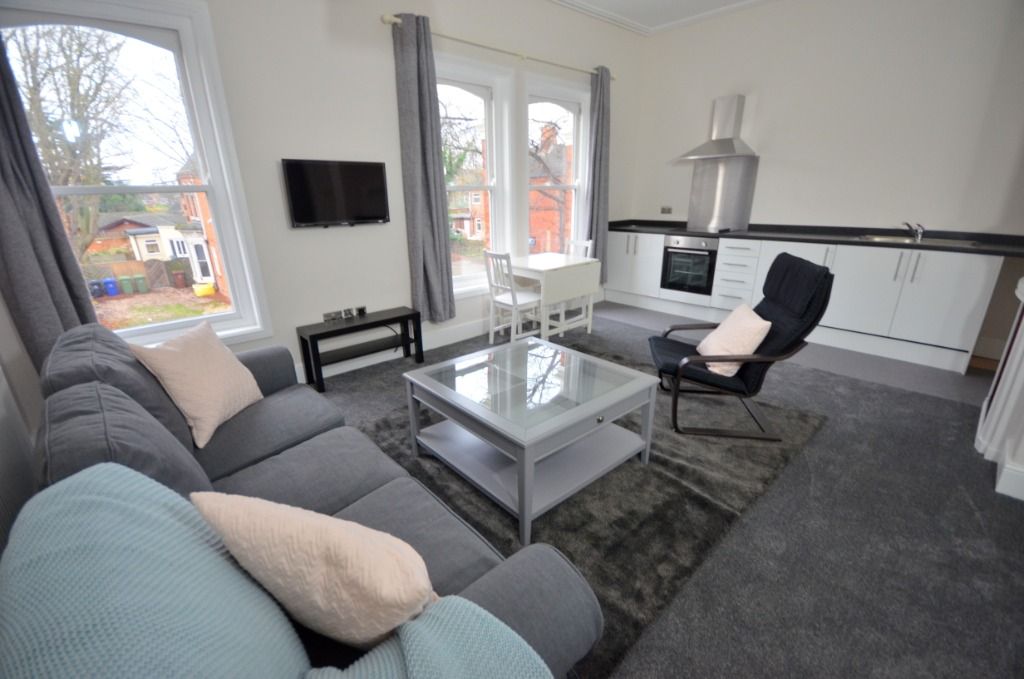 1 bed flat to rent in Dudley Street, Grimsby DN31, £650 pcm Zoopla