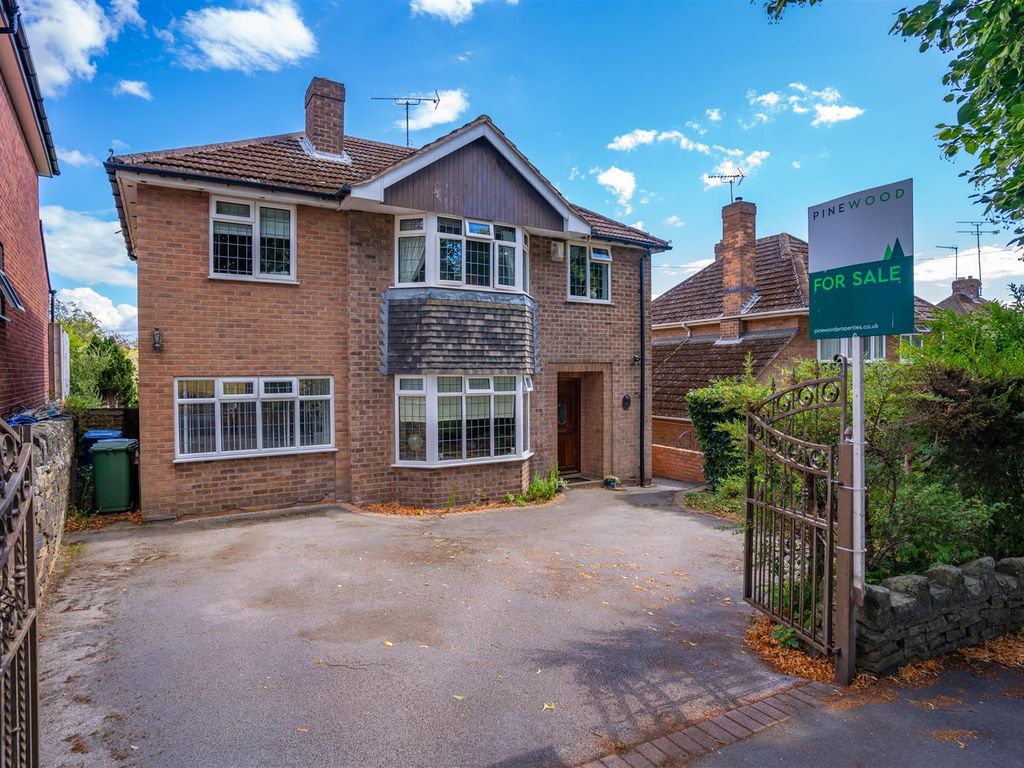 Langer Lane, Wingerworth, Chesterfield, Derbyshire S40  