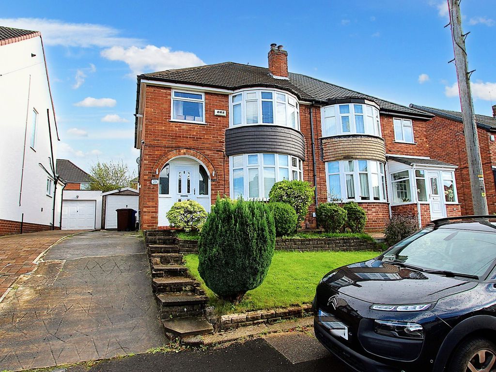 3 bed semidetached house for sale in Apollo Avenue, Bury BL9, £285,000