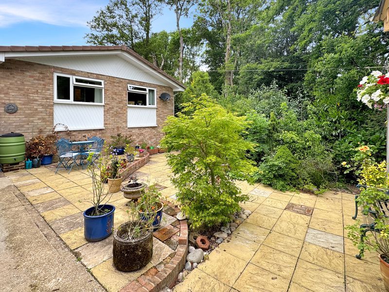 2 bed detached bungalow for sale in St. Edmunds Walk, Wootton Bridge, Ryde PO33, £320,000 Zoopla