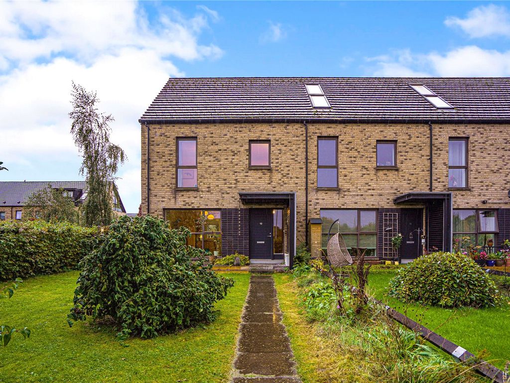 4 bed end terrace house for sale in Edmonton Terrace, Dalmarnock