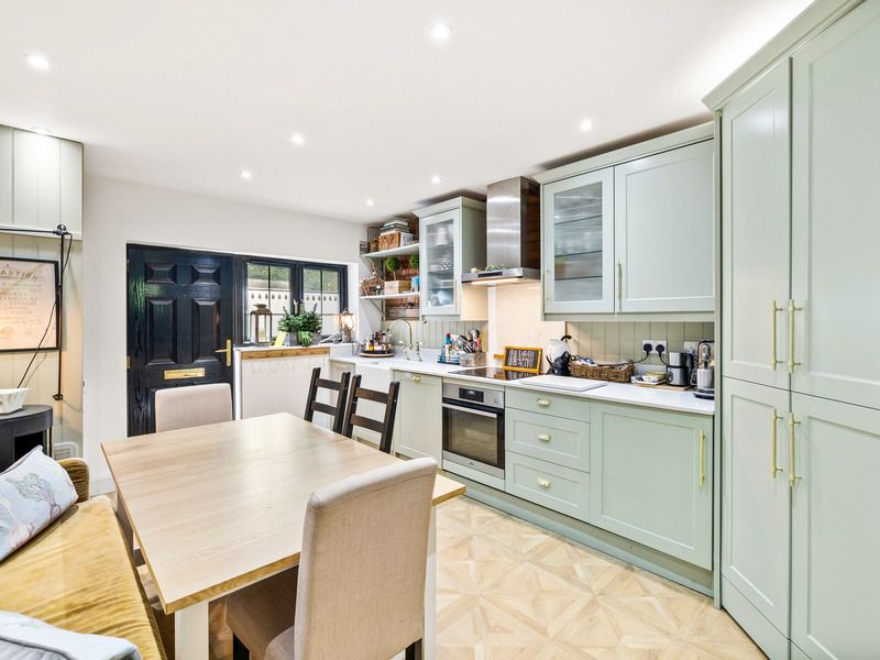 4 bed town house for sale in Ref Sb Chelsham Road, Warlingham CR6, £