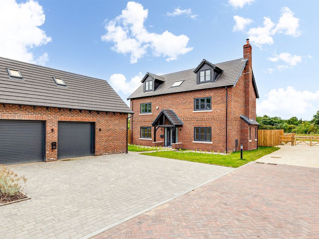 New home, 6 bed detached house for sale in Inglewood Farm, Walleys