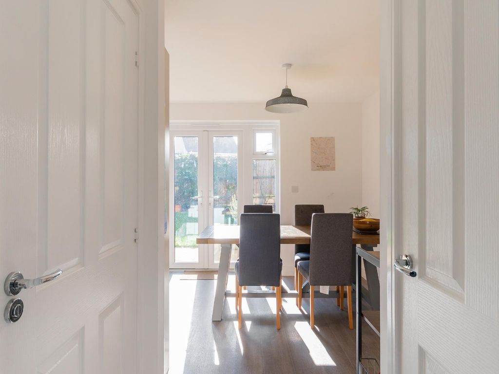 3 bed semidetached house for sale in Yarrow Walk, Emersons Green