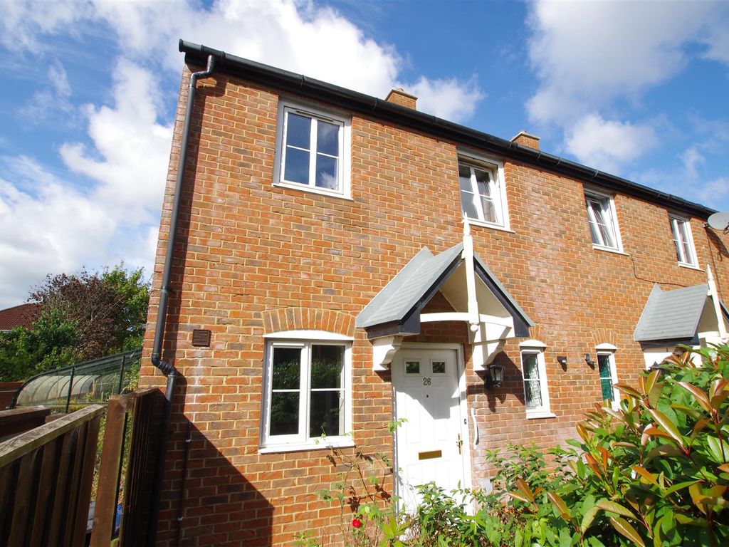 3 bed end terrace house for sale in Rainham Road, Redhouse, Swindon