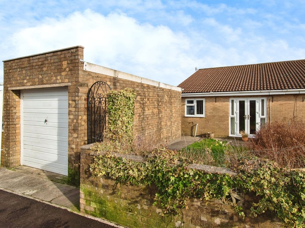 2 bed semidetached bungalow for sale in Monmouth Drive, Merthyr Tydfil