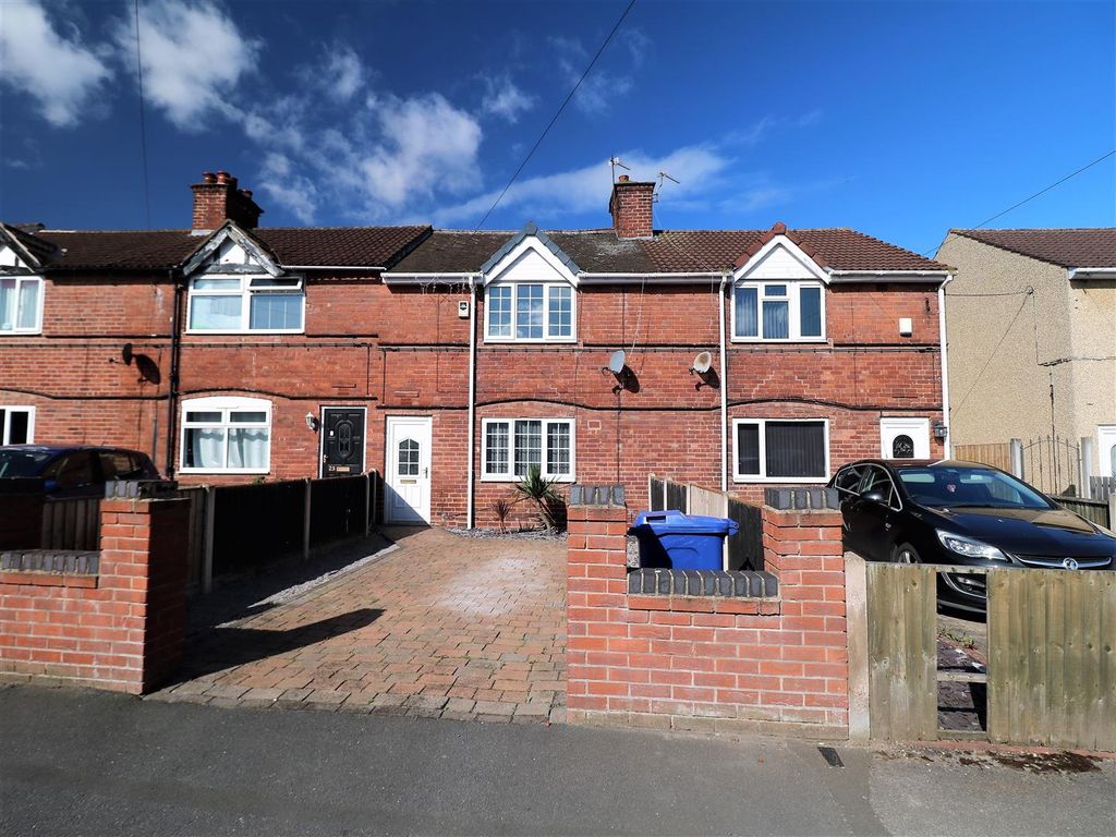 3 bed terraced house for sale in King Road, New Rossington
