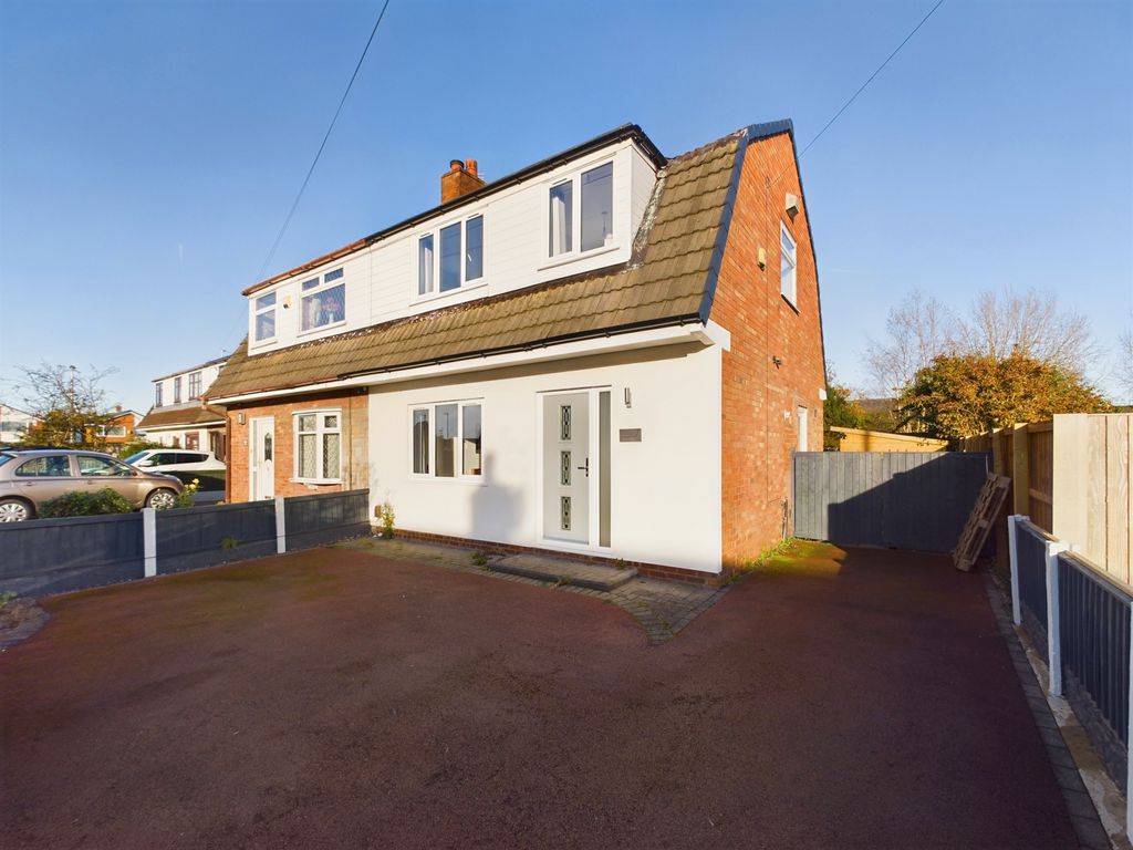 3 bed semidetached house for sale in Martland Avenue, Lowton