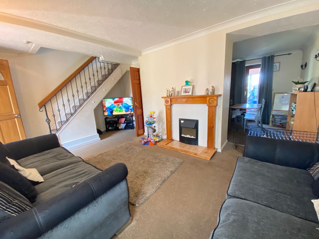 3 bed terraced house for sale in Gloucester Close, Rainham, Gillingham