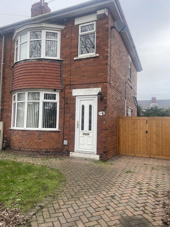 3 bed property to rent in Byron Avenue, Sprotbrough Road, Doncaster DN5