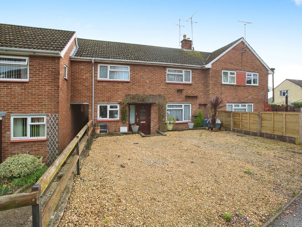 3 bed terraced house for sale in Sunningdale Road, Yeovil BA21, £