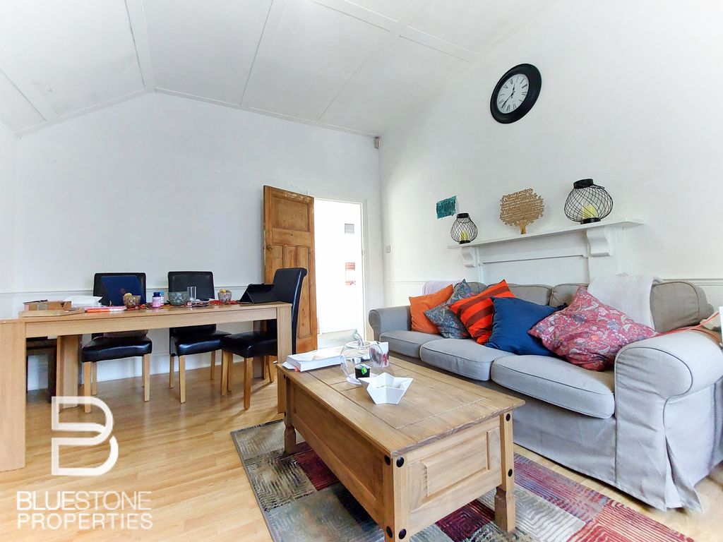 Grange Road, London SE19