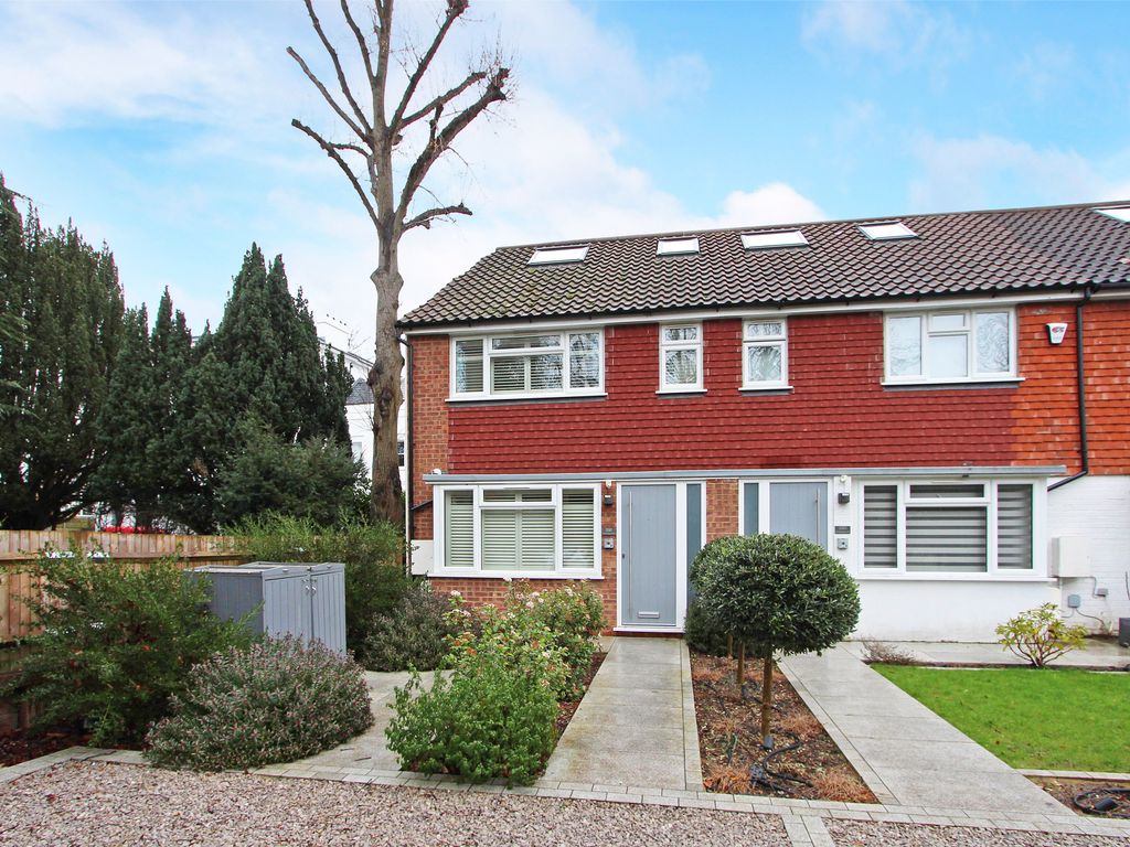 3 bed end terrace house for sale in Cambridge Park, Twickenham TW1, £