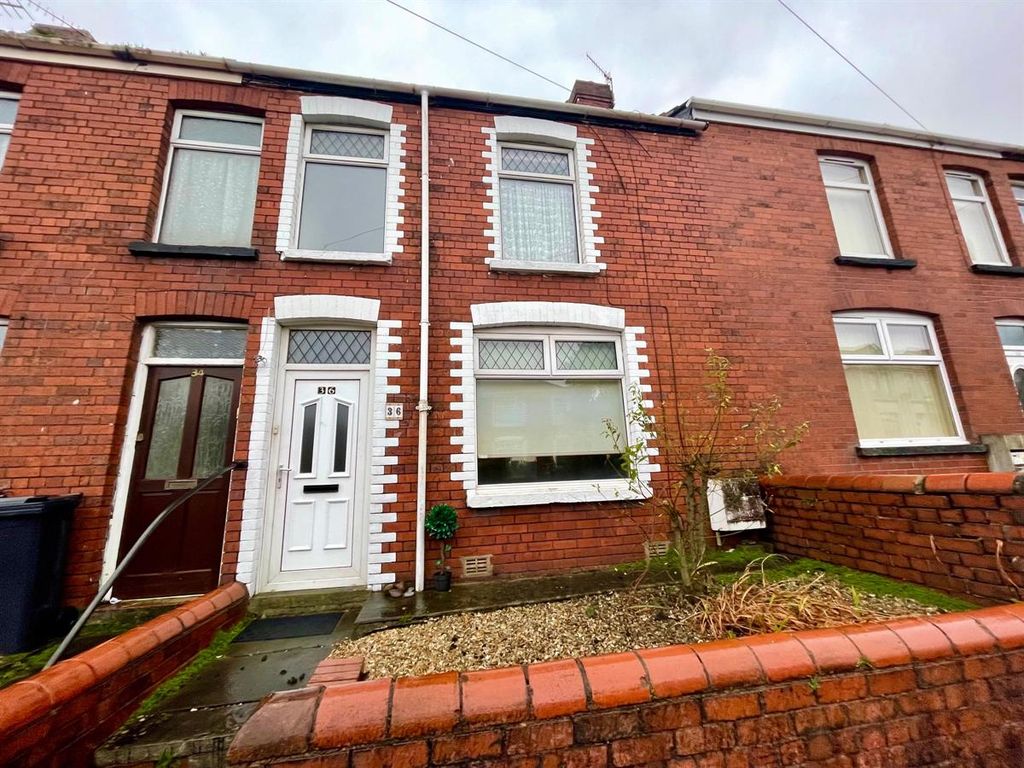 3 bed terraced house to rent in Brynhyfryd Road, Briton Ferry, Neath