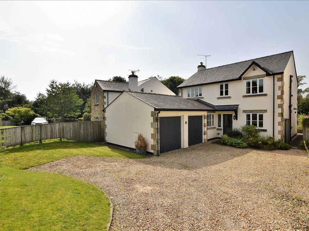 4 Bed Detached House For Sale In Neare Meadow Whittle Le Woods