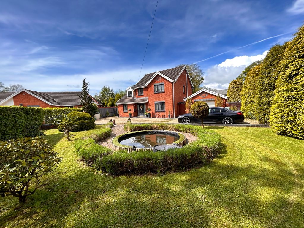 4 bed detached house for sale in Mwrwg Road, Llangennech, Llanelli SA14