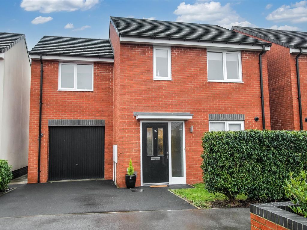 3 bed detached house for sale in Paton Way, Darlington DL1, £200,000