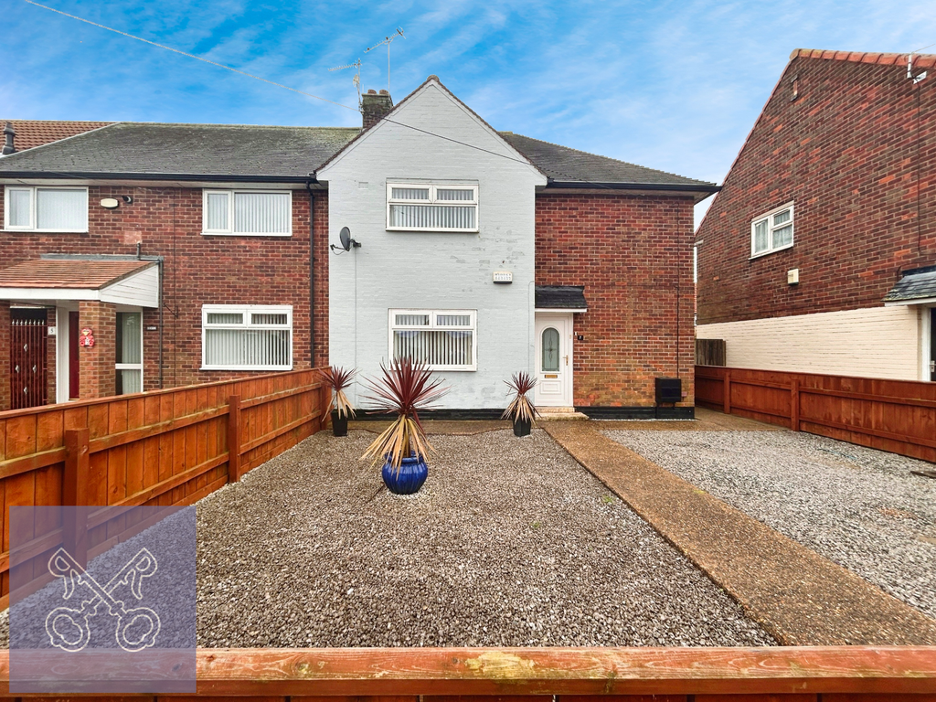 3 bed end terrace house for sale in Foxhill Close, Hull, East Yorkshire