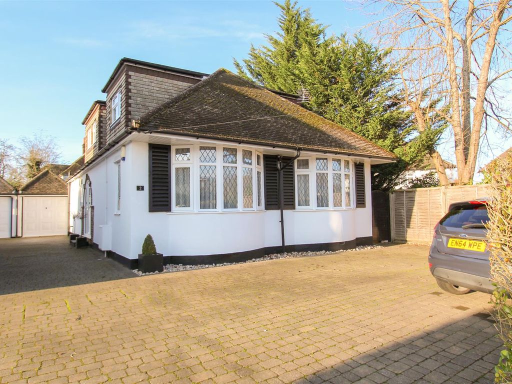 5 bed detached bungalow for sale in Westbury Close, Ruislip HA4 Zoopla