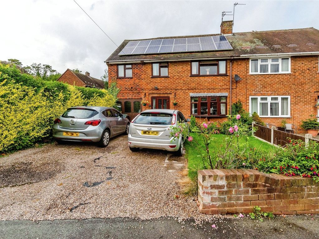 4 bed semidetached house for sale in Thornley Road, Wolverhampton