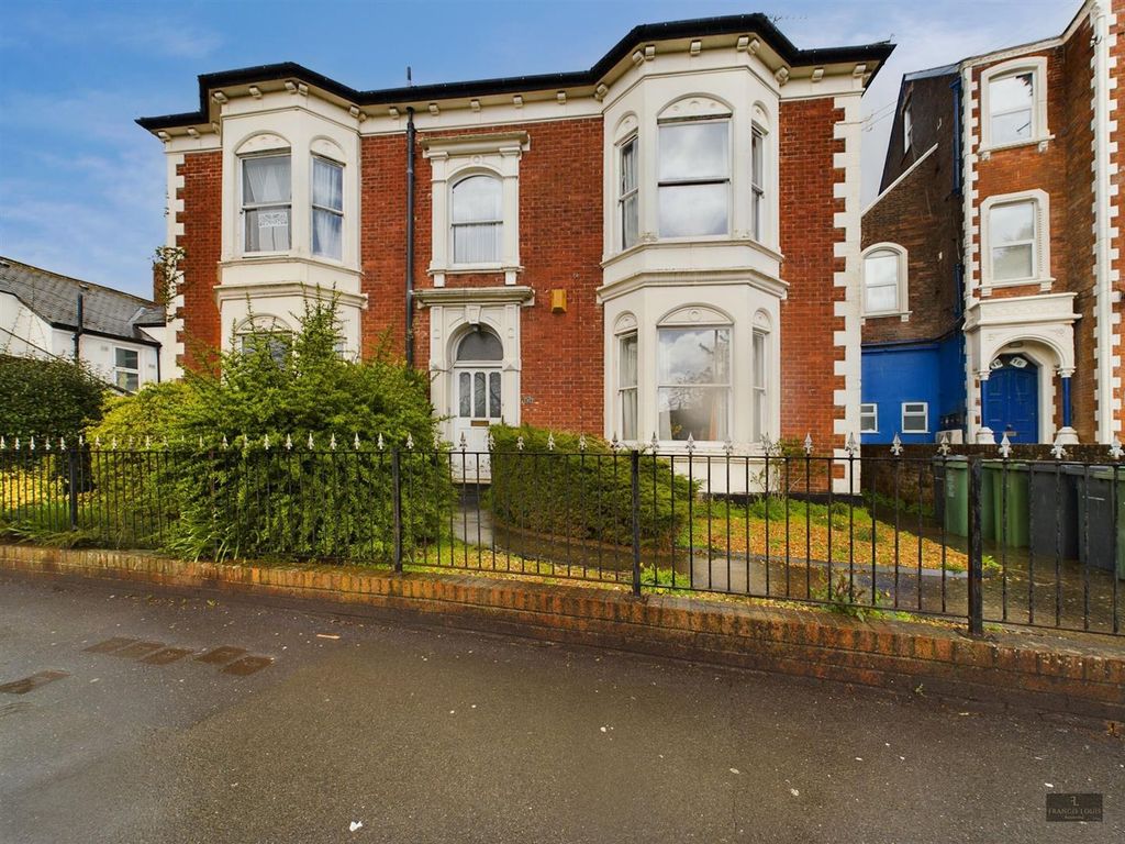 2 bed property to rent in York Road, Exeter EX4 Zoopla