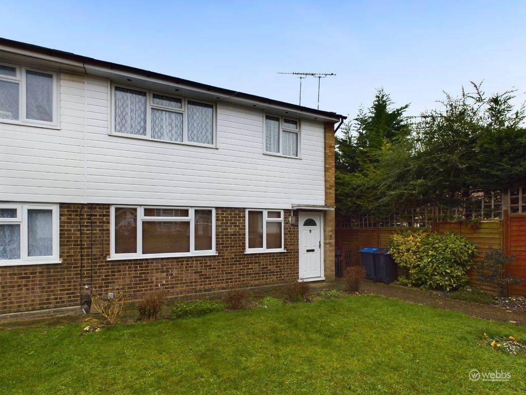 2 bed for sale in Ambleside Gardens, Selsdon, South Croydon CR2, £235,000 Zoopla