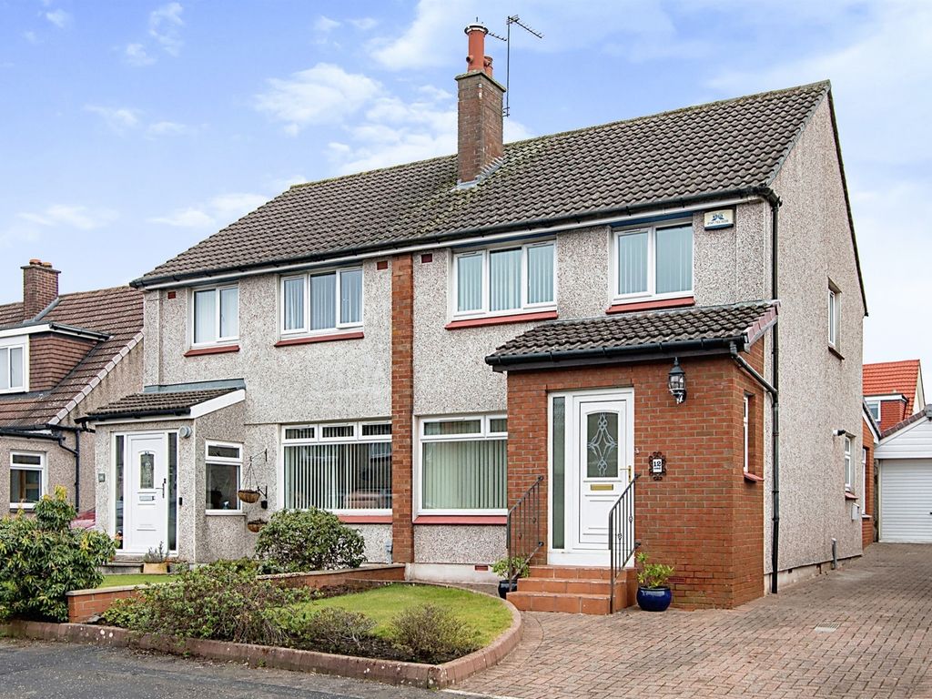 3 bed semidetached house for sale in Sandra Road,