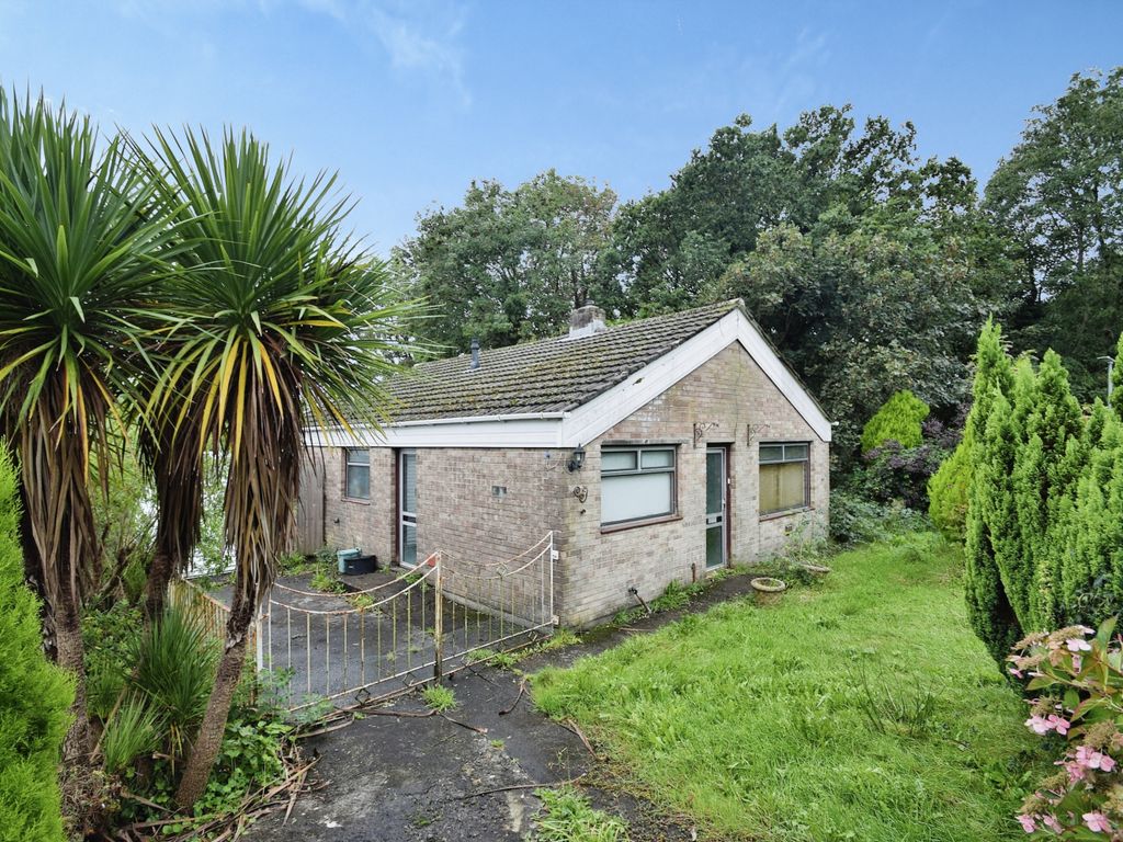 3 bed bungalow for sale in Pennant Road, Llanelli, Carmarthenshire SA14, £110,000 Zoopla