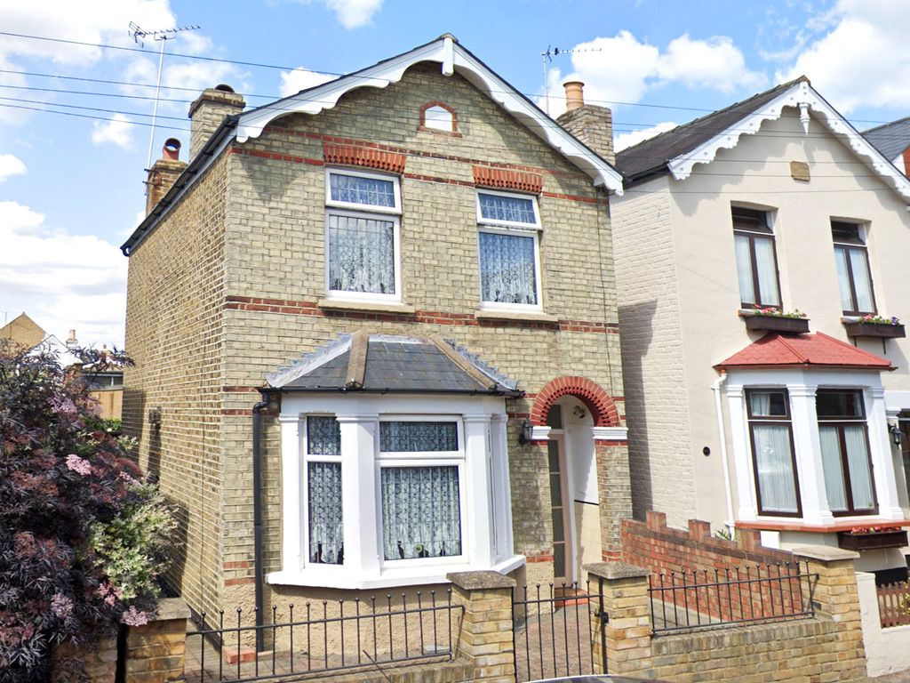 3 bed detached house to rent in Shortlands Road, Kingston Upon Thames