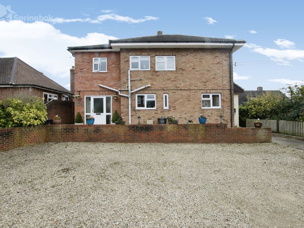 4 bed detached house for sale in Nett Road, Shrewton, Hampshire SP3