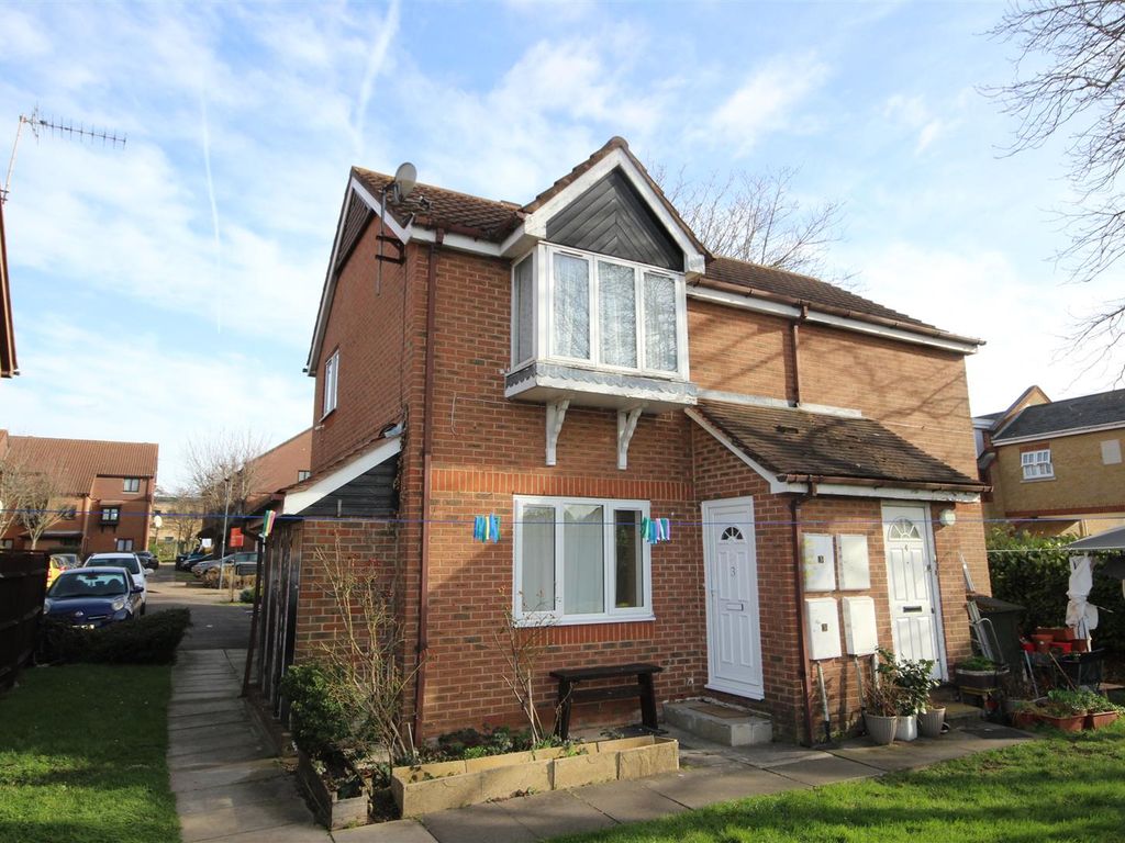2 bed for sale in Shepherds Walk, Brook Road, Neasden NW2