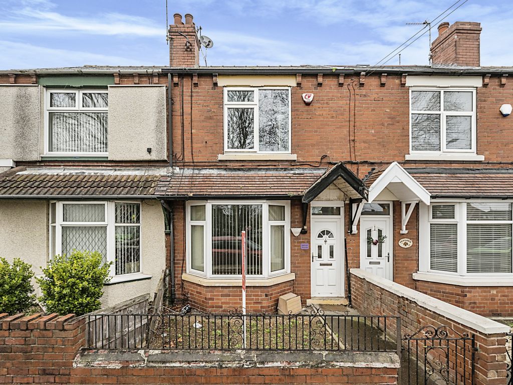 3 bed terraced house for sale in Moss Road, Askern, Doncaster, South