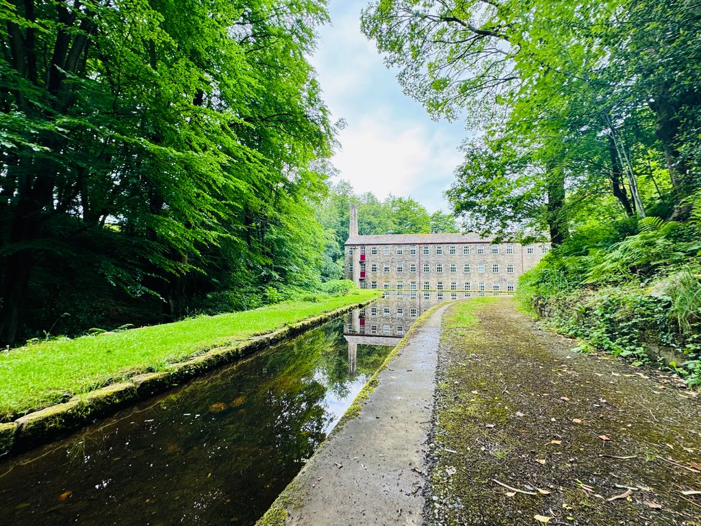 2 bed flat to rent in Hallas Bridge, Cullingworth, Wilsden Near Bingley