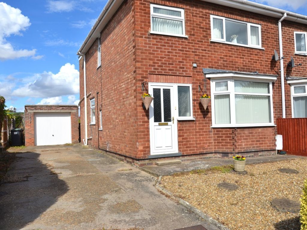 3 bed semidetached house for sale in Cameron Street, Heckington