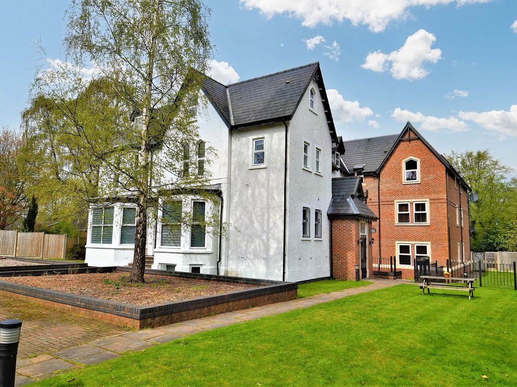 2 bed flat for sale in Ash Lea Grange, Ellesmere Park, Manchester M30